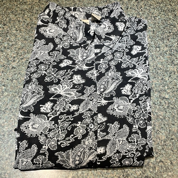 Apostrophe Woman 24W black and white long sleeve button up collared blouse - Picture 8 of 8